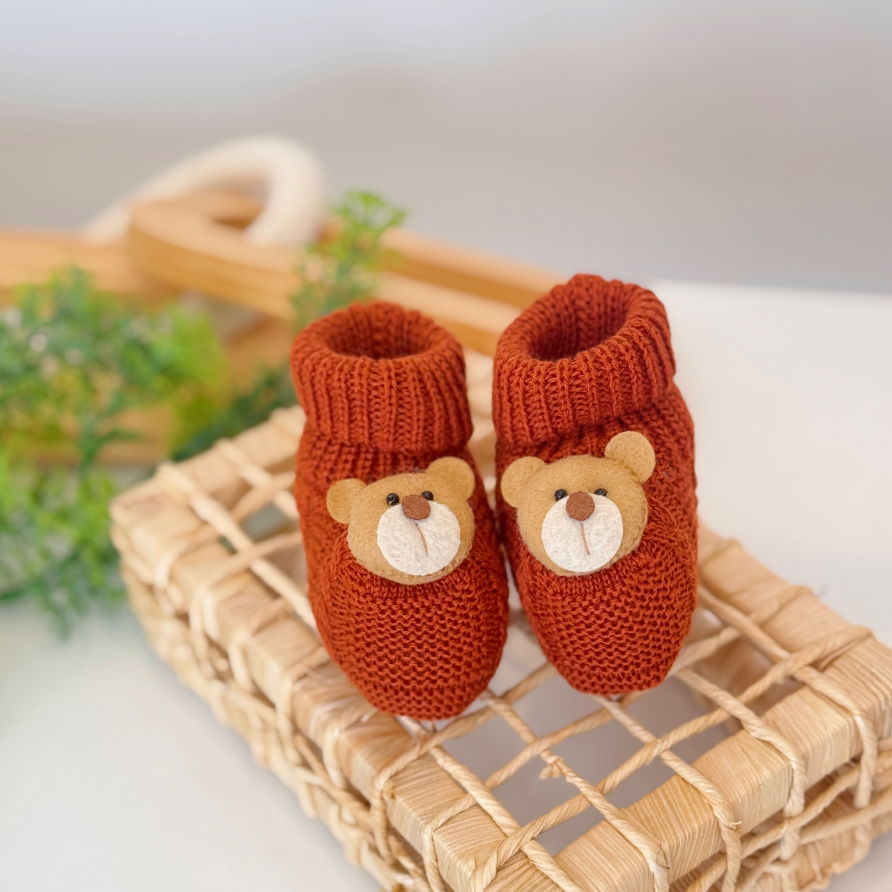 Sapatinho de linha Ursinho Ferrugem Plix